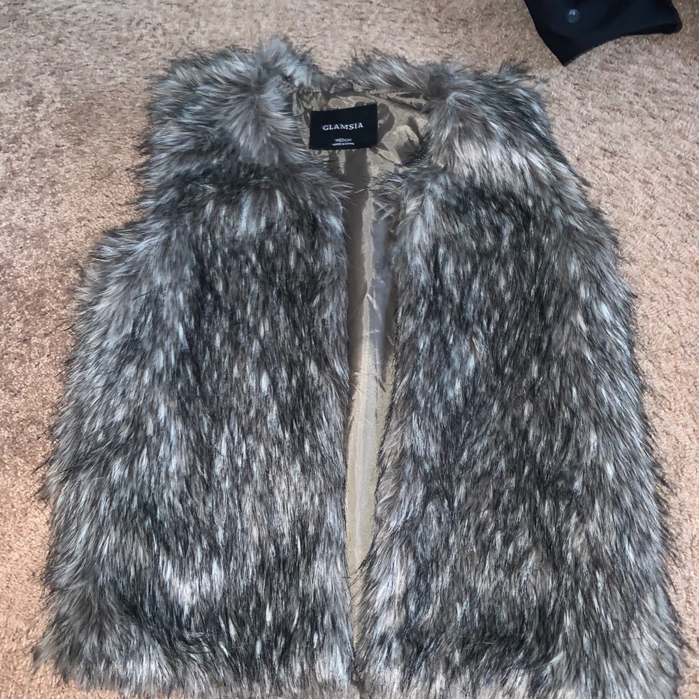 Glamsia Medium Faux Fur Vest